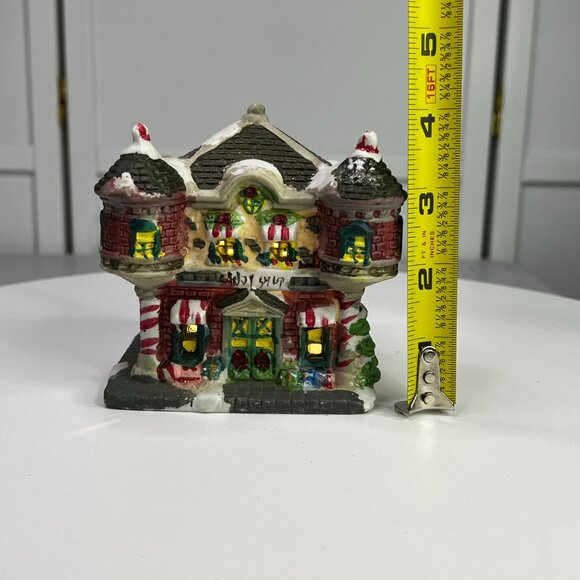 Candy Shop Wellington Square Collection Lighted Christmas Village Building 2004 - Picture 6 of 12